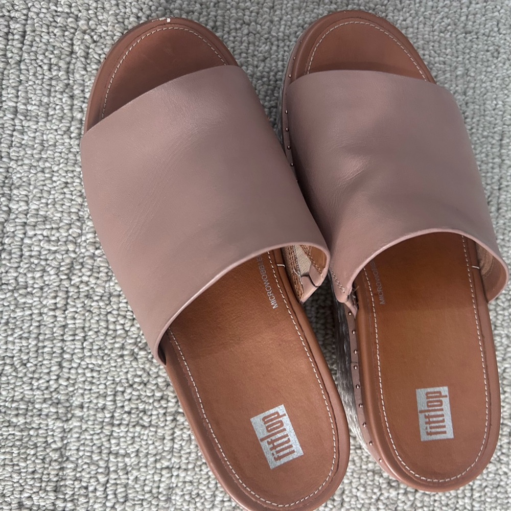 Fitflop Eloise cork wrap leather wedge slides.size 8